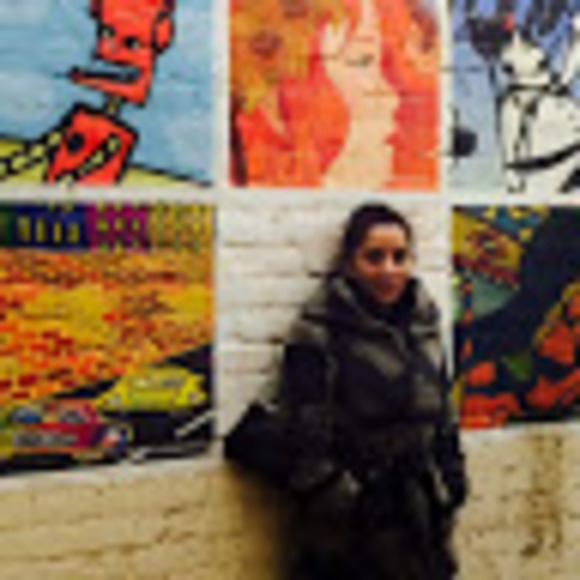 Meet your Posher, Sasha - Picture 1 of 1